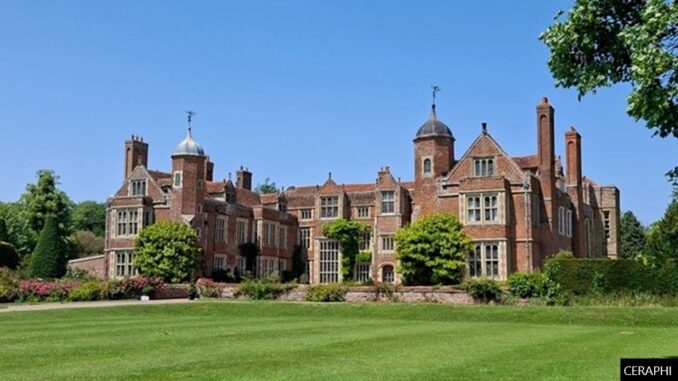 Grade 1-listed Kentwell Hall is looking to replace its oil-fired heating with a geothermal system.