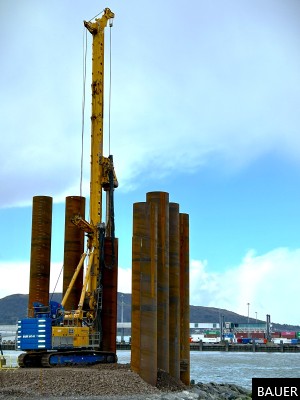 Bauer Technologies working at Belfast Harbour.