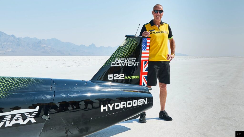 Driver Andy Green with the JCB Hydromax on Bonneville Salt Flats.
